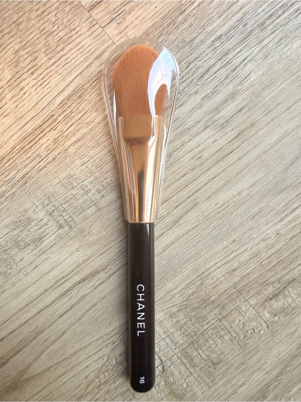CHANEL Vintage Foundation Brush #16